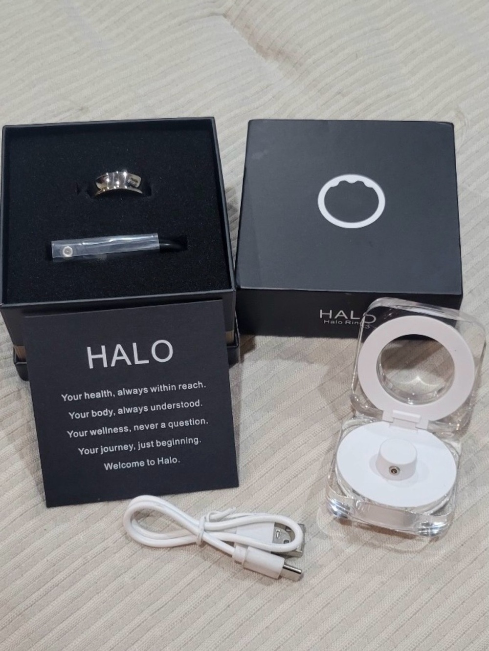 Silver Halo Ring Charger Kit with Clear Magnetic Dock and White Cable sz 9
